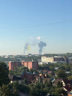 В Нижегородской области при атаке БПЛА погиб человекОб этом сообщил губернатор региона Глеб Никитин. Никитин отметил, что в результате падения обломков были зафиксированы некритические повреждения одного промышленного объекта и нескольких жилых домов.Никит