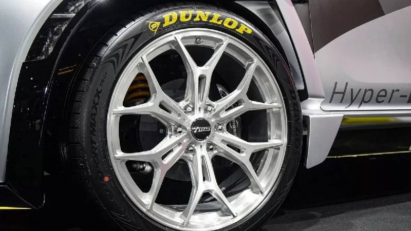 В Таиланде внедорожник Toyota Fortuner превратили в «трековый спорткар» Hyper-F 3