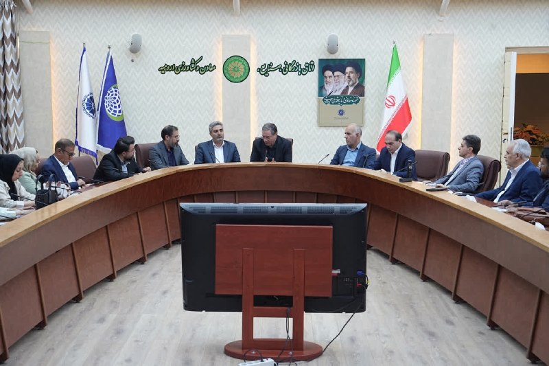پایگاه اطلاع رسانی دولت/ اشنویه: از ارومیه تا بازارهای جهانی؛برگزاری نشست بررسی مشکلات واردات و صادرات آذربایجان‌غربی🔹نشست بررسی مسائل و مشکلات حوزه وارد