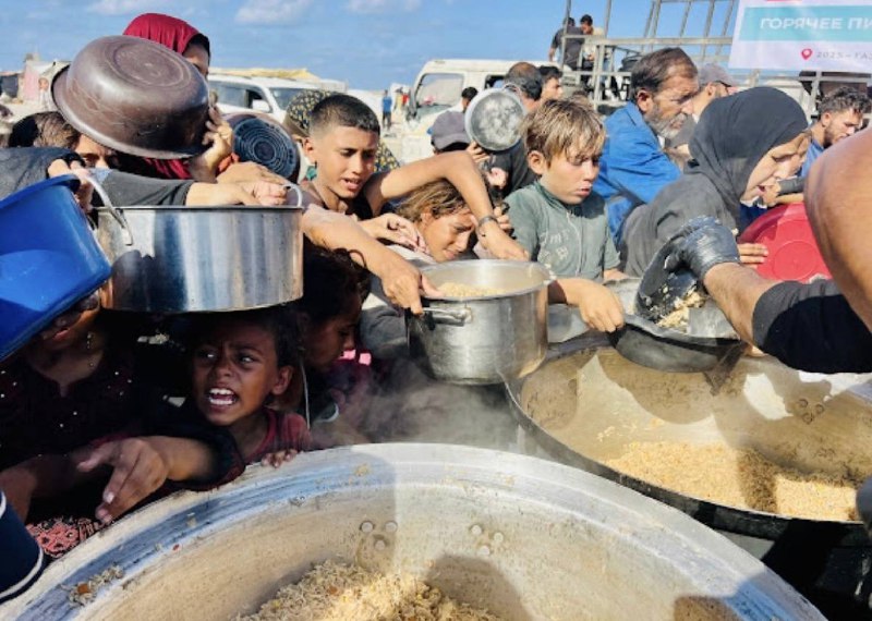 Сейчас тысячи семей в Газе остаются без самого необходимого - еды и чистой воды. фото