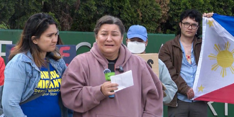 Washington state man detained by immigration agents at Seattle airport after family vacation