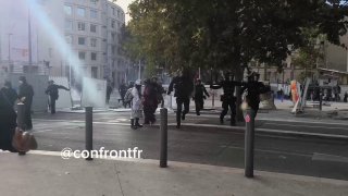 תמונות של דיכוי ההפגנות במרסיי, צרפת מה קרה לערש הדמוקרטיה בעולם?! ללא ריטוש