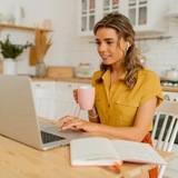 Логотип Начинающий специалист поддержки предпринимателей / Вакансия / Работа