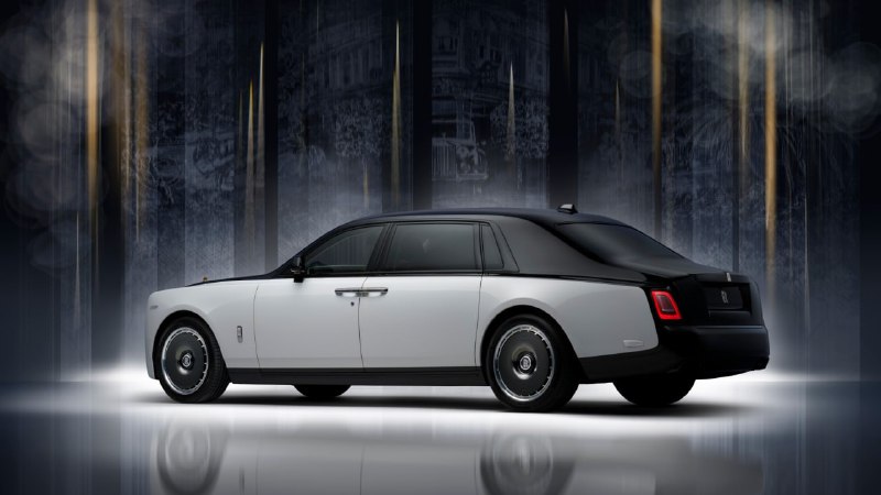 Rolls-Royce представил самый дорогой седан в мире 9