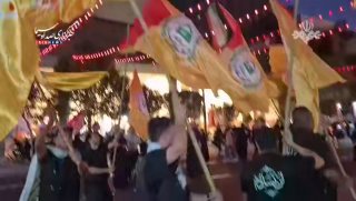 אבלם של עיראקים במשהד וציפייתם לפגוש את הנשיא ההרוג.