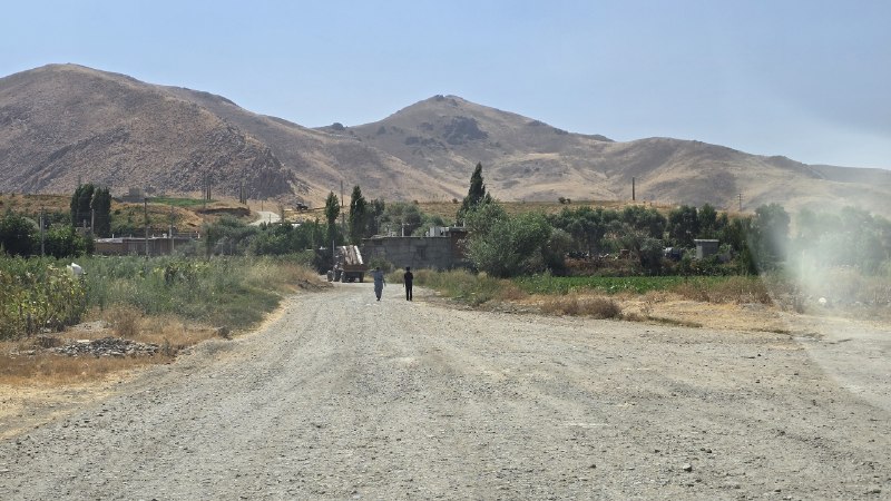 PiranshahrRudaw: #صدای_مردم ➖با سلام خدمت کارکنان رسانه پیرانشهر رووداو 🔹اینجا مسیر روستای خره برداشان به بهرکهمران است که الان شده مسی