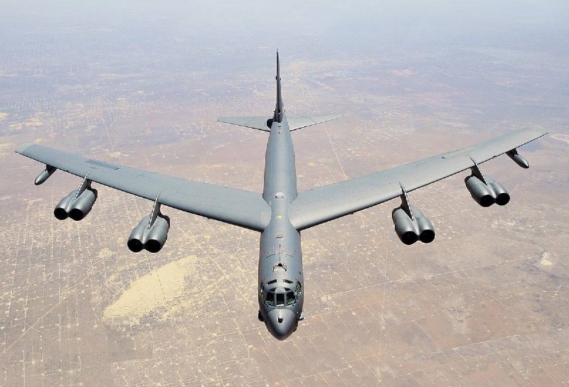 🇺🇸🇮🇷 יציאת מפציצי ה-B-52 האמריקאים מבסיס האוויר הבריטי במקביל להפסקת האש השברירית עם טהרן&33;
