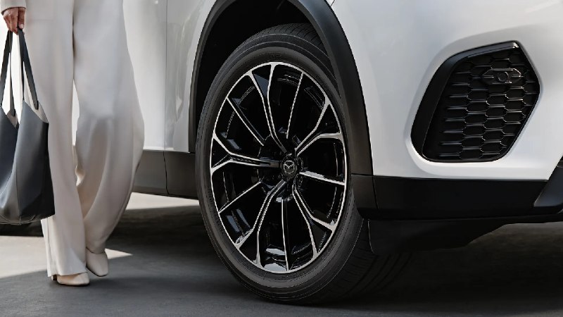 Новый Mazda CX-70 PHEV — тот самый кроссовер, который перечеркнул все стереотипы