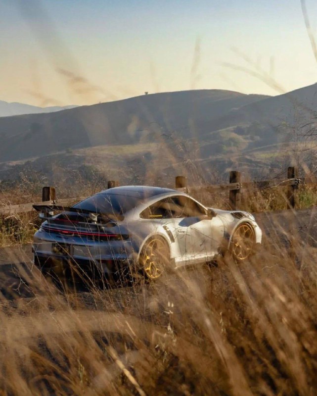Porsche 992 Turbo S 2