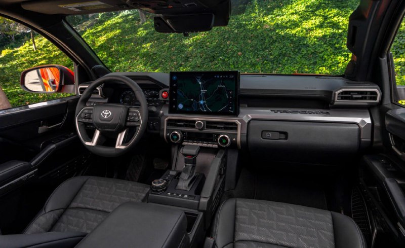 Toyota раскрыла комплектации и цены пикапа Tacoma 2024 10