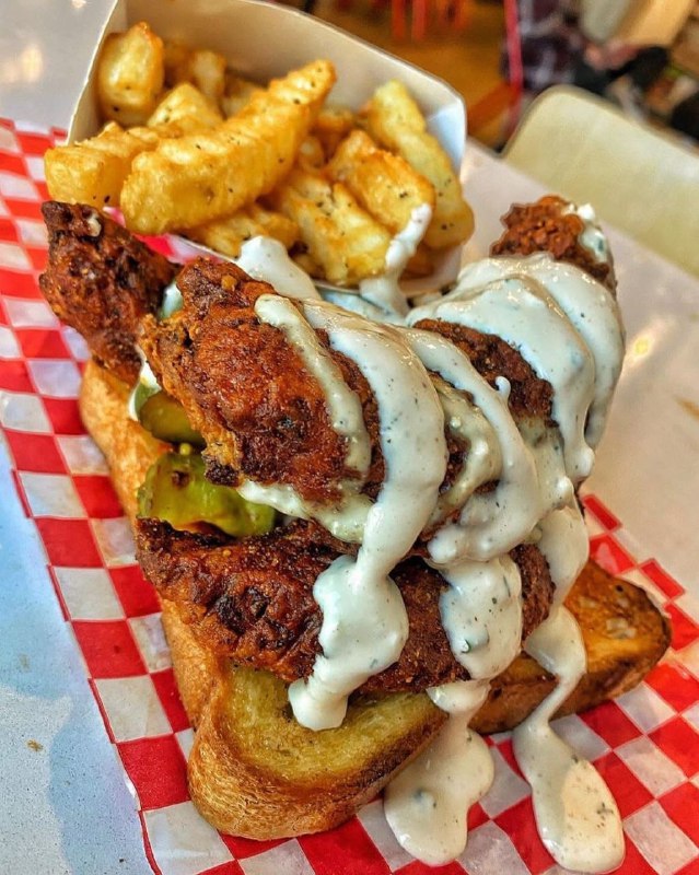 🌟💎LuXury Life💎🌟: #Lunchtime 😍😋Yuuuuummmmmyyyyy🍗🍖🌭🍔🍟🧀🥩🥓🍤🥪🍕OoOoOoOoMmmm🤤😋👅♥️😍😋🤤🍔🔻share & join👇👇@LuxuryLiFeForYou 👅💦