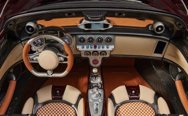 Суперкар Pagani Utopia получил открытую версию Roadster 3