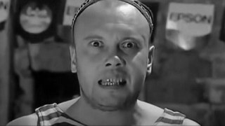 Умер участник комик-труппы "Маски" Владимир Комаров. Артисту было 62 года. Причиной смерти стала сердечная недостаточность, говорится в сообщении театра "Маски".