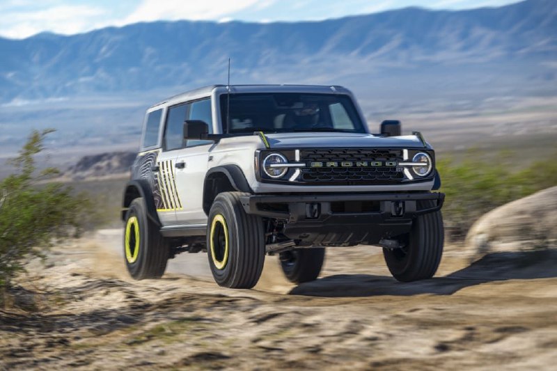 Компания Ford превратила модифицированный Воном Гиттином-младшим внедорожник Bronco в заводскую моде 1