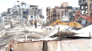 Dozens killed, missing as building collapses in central Gaza