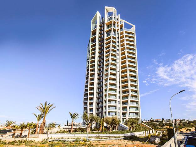 Modern 2-bed apartment with terrace near beach in Mutayiaga photo 1