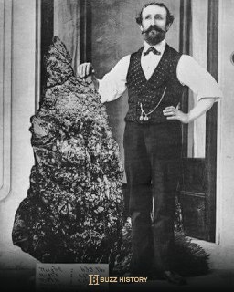 A huge gold nugget weighing more than 200 kg, from which 93 kg of pure gold was extracted, 1872📚 Buzz History