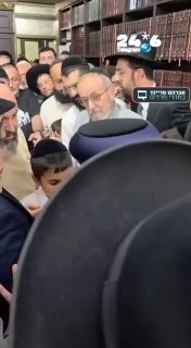 🇮🇱 The spiritual leader of Shas, Rabbi Yitzchak Yosef in response to the question of whether to support Rabbi Abergel's list: "No, say I only said to the conservative movement he founded." Kalman & Friend.