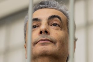 ⚡️ «Ваша честь, в этом судебном процессе уничтожено право полностью».Лев Шлосберг* в прениях суда, где ему сегодня запросили 12 лет, за 30 секунд сформулировал свою позицию.18+. НАСТОЯЩИЙ МАТЕРИАЛ (ИНФОРМАЦИЯ) ПРОИЗВЕДЕН, РАСПРОСТРАНЕН И (ИЛИ) НАПРАВЛЕН ИН
