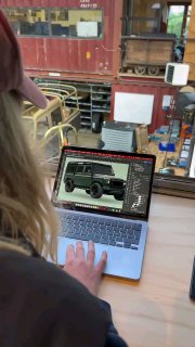 Ручная сборка Land Rover Defender с тщательным вниманием к деталям