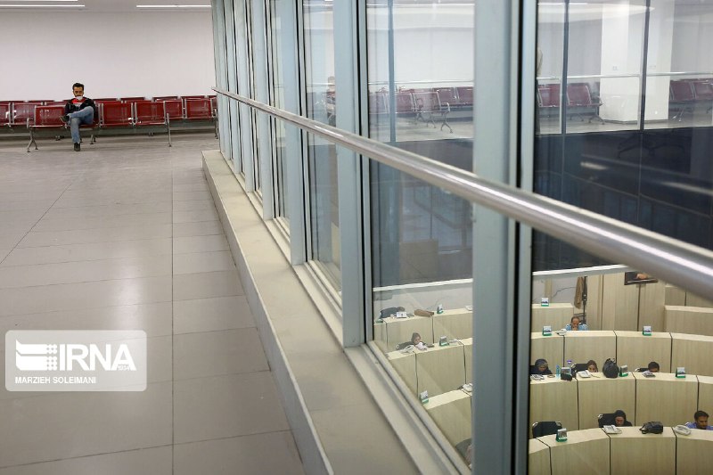 The stock market index returned to the channel floor of 8 million units.
