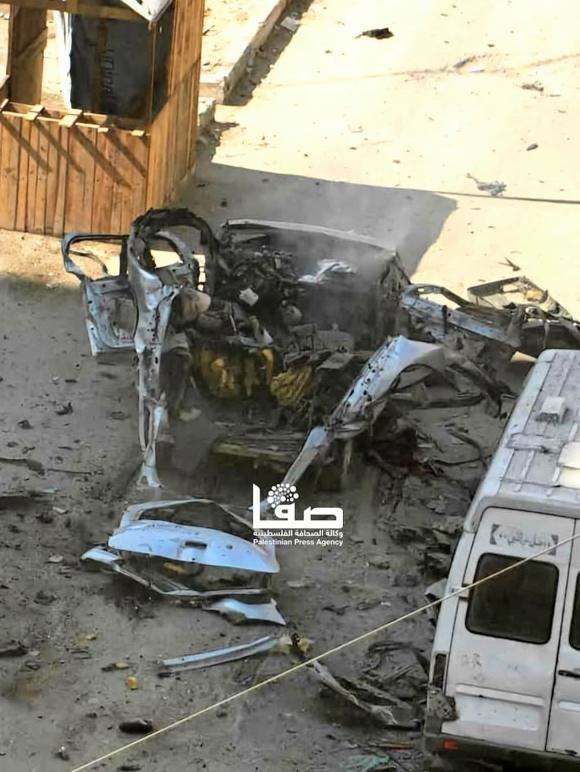 اخرین پارادایم سقوط: 🚨۲ کشته و ۱۳ زخمی در حمله پهپادی اسرائیل به یک خودرو در شهر غزه🚨۲ کشته و ۱۳ زخمی در حمله پهپادی اسرائیل به یک خودرو در ش