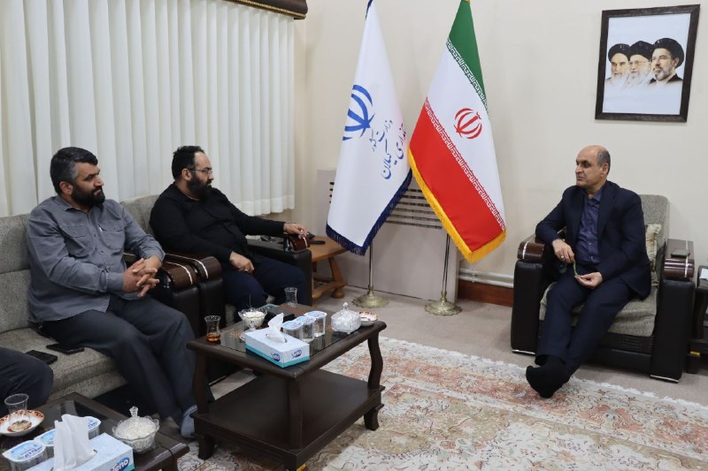 استان گیلان: 💥 هادی حق‌شناس استاندار گیلان در دیدار با دبیر جبهه انقلاب اسلامی؛🔹 هم‌افزایی و استفاده از ظرفیت مردم، مسیر حل مسائل جام