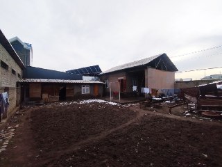 Srochno sotiladigan hovli Bektemir