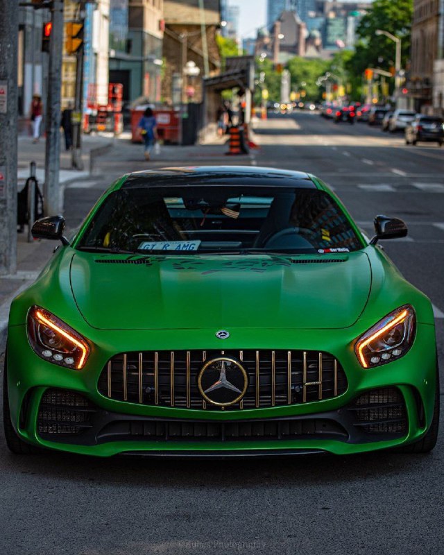 Mercedes 6