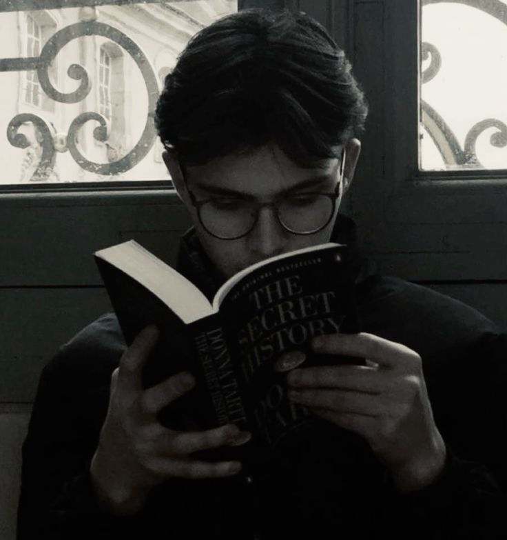 Midbooks | میدبوکس: البته که این دو راهی اصلا برای من دو راهی نیست-Cause look at himmmm🛐✨البته که این دو راهی اصلا برای من دو راهی نیست-Caus