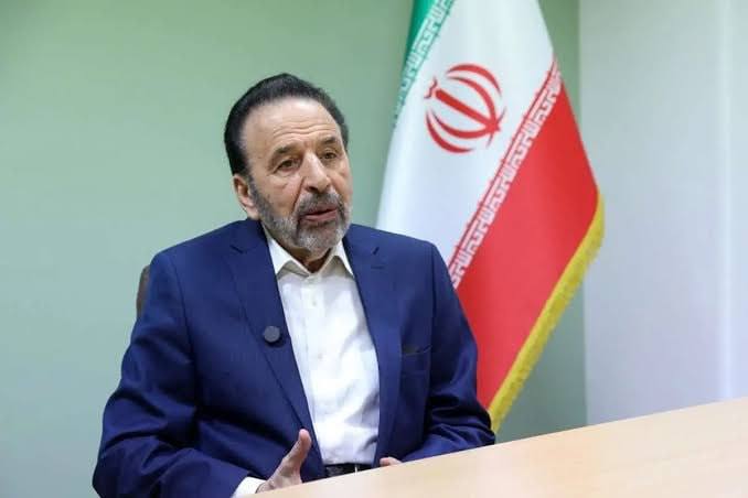 عصرخبر asrkhabar.com: واعظی: جناح مقابل پزشکیان به مذاکره اعتقاد ندارد/ می‌گویند این‌قدر باید بجنگیم که یا خودمان نابود شویم یا طرف مقابل!محمو
