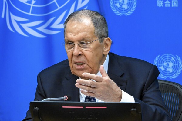 Глава МИД Ирана обсудил с Лавровым переговоры в