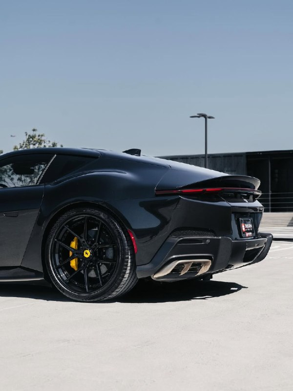 Ferrari 12 Cillindri 3