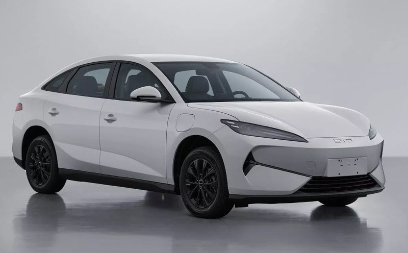 BYD показал электроседан e7 нацеленный на таксопарки 4