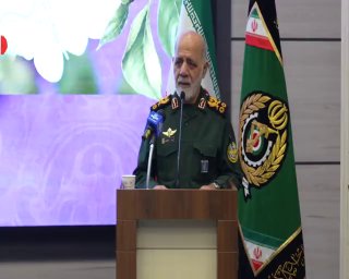 Major General Abdallahi: We will protect Iran in any case IDF Chief of Staff and Central Base Commander Hatem Alanbia at a ceremony honoring the efforts of the martyred Defense Minister and introducing the new minister: We will not allow any aggressor who wants to touch Iran.