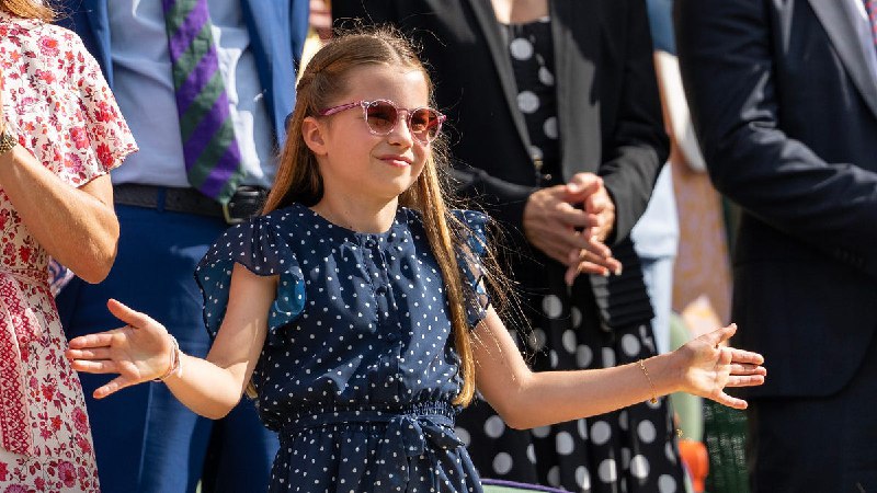 Princess Charlotte looks just like Prince William in birthday photo taken by Princess Kate