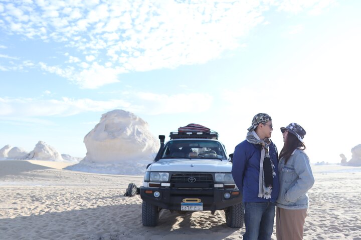 【埃及】夜宿撒拉哈沙漠~世界級景觀黑白沙漠兩天一夜(推薦Alaa行程)