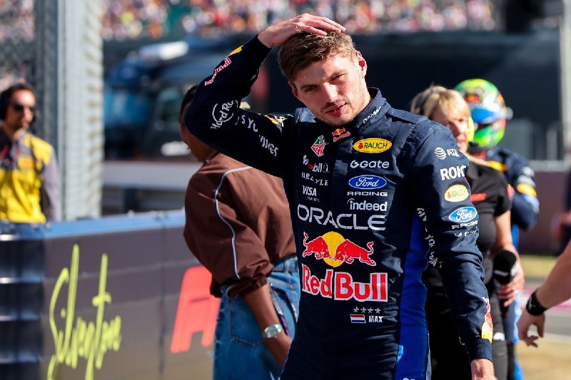 🔧 Совсем круглый байк: На дорогах Британского GP Max Verstappen снова оказался