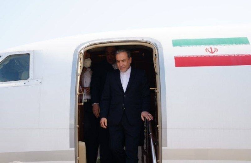 🇮🇷 עבאס עיראקצ'י הגיע לדוחא כדי להביע את תנחומיו לרגל מותו של האמיר לשעבר של קטאר