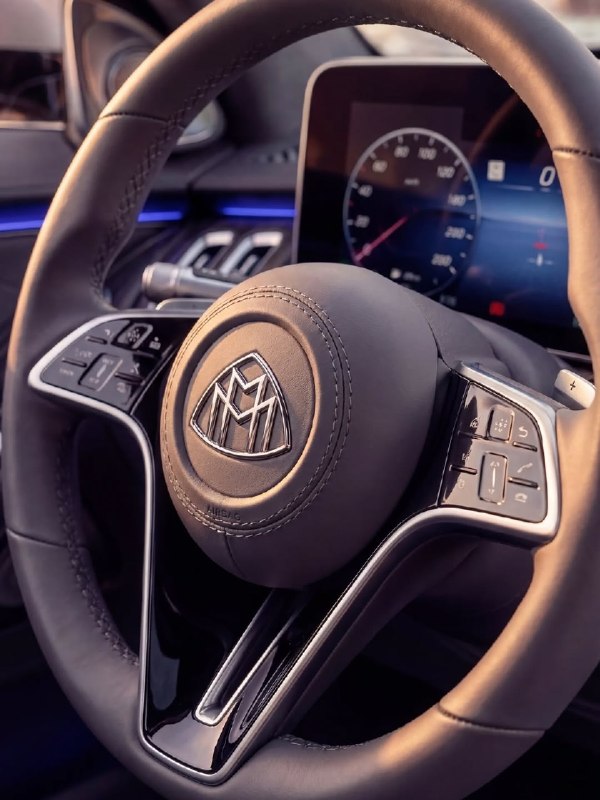 MERCEDES-MAYBACH S1000 5