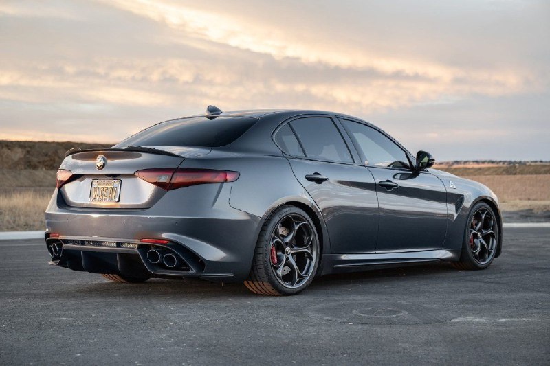 Alfa Romeo Giulia Quadrifoglio ‘2017 2