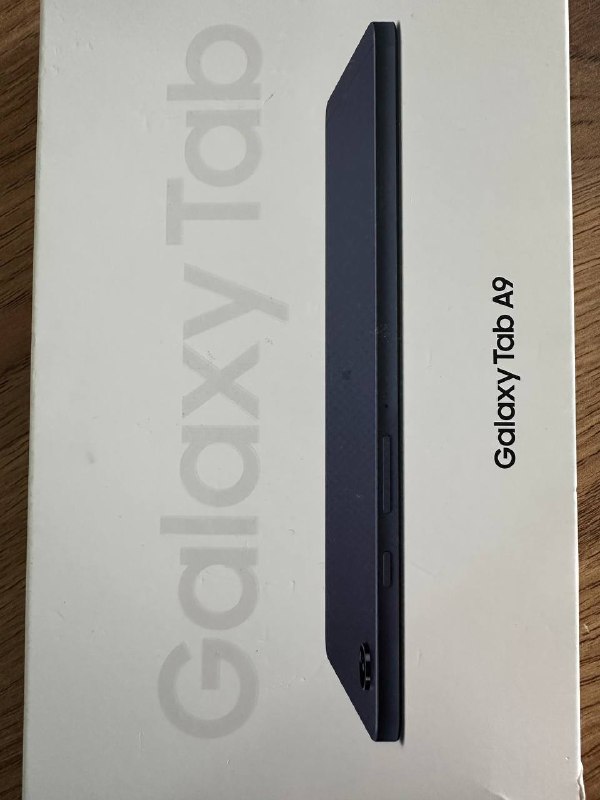 Продам планшет Samsung galaxy Tab A9, цвет темно синий, состояние идеальное, в комплекте чехол и кар — фото 1