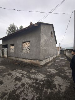 Kibray Sentrda 2-Sotux 3-xona uchastka xovli sotiladi