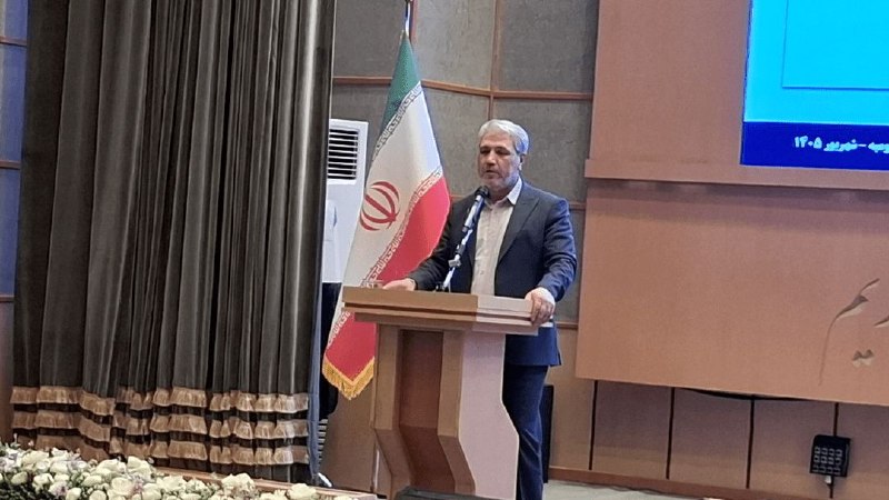 اخبار آذربایجان غربی: اشتغال‌زایی برای ۱۳۷۲ نفر با اجرای طرح‌ های تولیدی هفته دولت🔹️فرماندار شهرستان ارومیه از آماده‌سازی ۱۸۰ پروژه عمرانی و ط