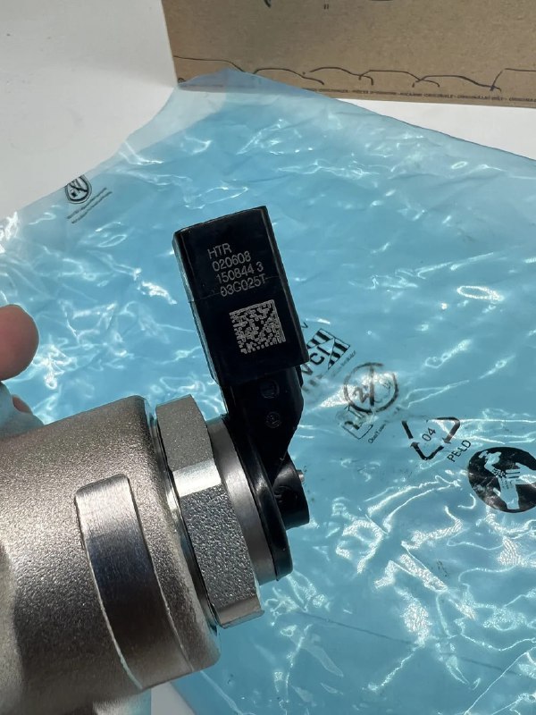 03C127025T Сделано в Германии Оригинальный топливн...