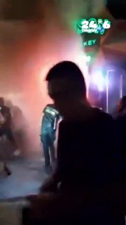 🇮🇱 שריפת ענק פרצה בבר-המסעדה רונג ביר נא לאדפראו בצפון בנגקוק, תאילנד. על פי דיווחי שירותי החירום המקומיי…