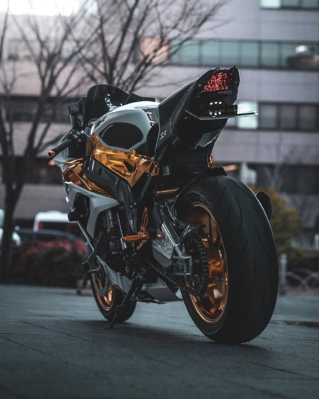 BMW S1000RR