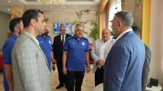 کاروان استقلال سرانجام عازم بصره شد — روزنامه شرق