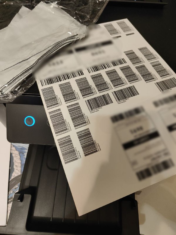 Упаковал первые заказы платёжного браслета. Оказывается, нужна только маркировка (большая и размытая на фото) на самом пакете: этикетку при таком способе можно не клеить (маленькие). По крайней мере, так говорят блогеры.На самом озоне довольно сложно найти информацию: нет подсказок в нужных местах, много видео на одну тему разной длины, которые могут и не ответить на нужный вопрос. Хотя опытные продавцы рекомендуют искать именно там.Также слышал информацию, что на товаре должна быть этикетка как на 4 фото. Самозанятым (пока) это не нужно, но с другой стороны сейчас я – ИП на НПД, и вопрос неоднозначный. Ещё один плюс, покупатель будет знать о товаре больше. Но главный момент заключается в том, что в случае возврата товар будет легче вернуть. Поэтому на сам товар, на всякий случай, наклеил также свои штрих-коды.Упаковал первые заказы платёжного браслета. Оказывается, нужна только маркировка (большая и размытая на фото) на самом пакете: этикетку при таком способе можно не клеить (маленькие). По крайней мере, так говорят блогеры.На самом озоне довольно сложно найти информацию: нет подсказок в нужных местах, много видео на одну тему разной длины, которые могут и не ответить на нужный вопрос. Хотя опытные продавцы рекомендуют искать именно там.Также слышал информацию, что на товаре должна быть этикетка как на 4 фото. Самозанятым (пока) это не нужно, но с другой стороны сейчас я – ИП на НПД, и вопрос неоднозначный. Ещё один плюс, покупатель будет знать о товаре больше. Но главный момент заключается в том, что в случае возврата товар будет легче вернуть. Поэтому на сам товар, на всякий случай, наклеил также свои штрих-коды.