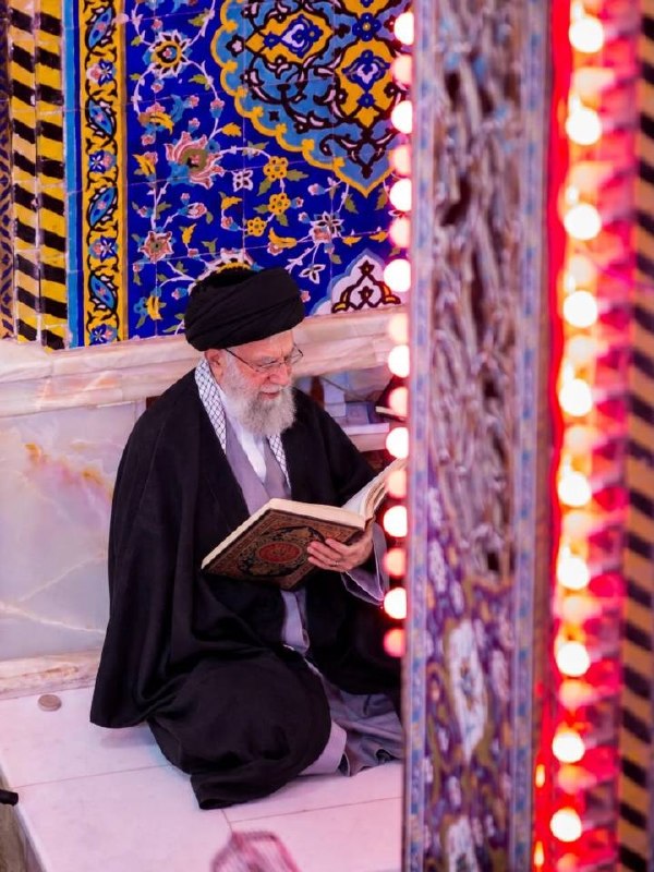 جریان: ♦️ما مثل کوفیان نبودیم رهایت کنیماما حلال کنکربلایی هم کنارت نجنگیدیم...به یاد رهبر شهیدمون ❤️ بزنین@jarian_com